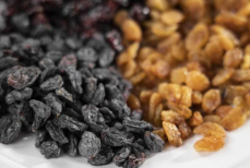 Нужно ли мыть чернослив или курагу перед употреблением — как это правильно делать