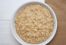 Как приготовить овсянку просто, полезно и вкусно — это не каша и даже не овсяноблин