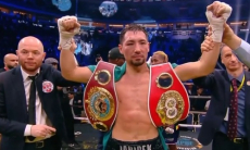 Нокаут Алимханулы и неприятность Джалолова. Полные итоги вечера бокса в Астане