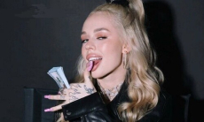 «Инстасамка» официально стала владелицей футбольного клуба. Видео