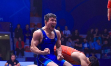 Казахстанский борец озвучил главную цель после «золота» ЧА-2025