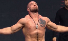 В российской лиге сделали заявление о будущем топового казахстанского бойца после поражения нокаутом