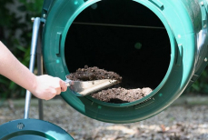 Раскрыты способы защитить компост от вредителей — отпугнет крыс и тараканов