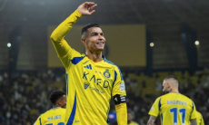 Дубль Роналду принес «Аль-Насру» четвертую победу подряд. Видео