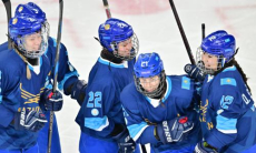 Двумя суперкамбэками и десятью шайбами обернулся матч Казахстана на чемпионате мира по хоккею