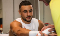 Непобежденный чемпион вызвал «сбежавшего» от Алимханулы нокаутера на титульный бой