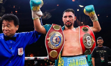 Названа дата боя Жанибека Алимханулы с чемпионом мира за три титула