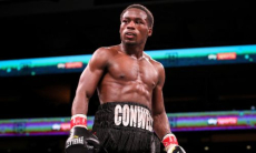 Апсетом обернулся бой непобеждённого таланта на вечере бокса в США. Видео