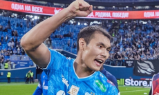 Алип получил подарок от Бивола и бросил вызов Дзюбе. Видео