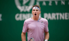 Казахстанский теннисист пробился в 1/8 финала турнира в Риме