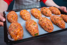 Какие три неожиданных ингредиента сделают котлеты особенно вкусными