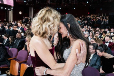 Названа самая красивая женщина мира-2025. Ею стала 62-летняя звезда