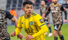 Европейский клуб объявил решение по футболисту сборной Казахстана