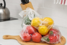 Можно ли повторно использовать целлофановые пакеты для еды