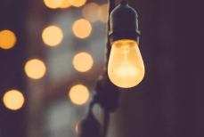 «Из квитанции улетучатся до минус 50 процентов». Как экономить на электроэнергии — хитрые трюки владельцев домов