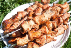 Названо лучшее мясо для правильного и полезного шашлыка