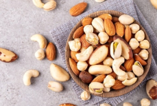 Как сушить орехи в духовке — все зависит от наличия скорлупы