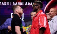 «Канело» провел первую дуэль взглядов перед боем за «абсолют». Видео