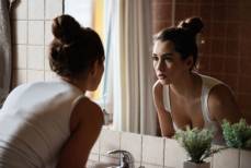 Доктор назвал опасную для кожи вещь, вызывающую морщины. И это не солнце