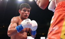 Стала известна дата боя боксера из Узбекистана за звание абсолютного чемпиона мира