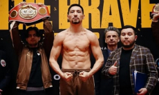 Чемпион мира рассказал о переговорах по бою с Жанибеком Алимханулы за три титула