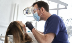 Врач рассказала, чем грозит неправильно поставленная пломба