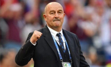 Черчесов стал основным кандидатом на пост главного тренера топ-клуба