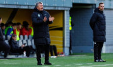 Клуб казахстанского тренера потерпел третье поражение подряд