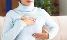 Чаще всего женская грудь болит по этой причине. Это не онкология