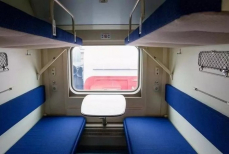 Не курица и не яйца. Что нужно взять в поезд для комфортной поездки — без этих вещей даже купе станет «адом»