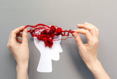 Врачи рассказали, как отличить забывчивость от слабоумия