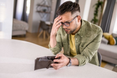 Как мыслят бедные люди. Семь признаков, что это про вас