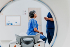 Нейросеть помогла женщине бросить курить и спасла её от онкологии