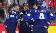 Камбэк за полторы минуты до конца матча отменил сенсацию на ЧМ-2025 по хоккею