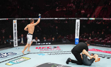 Названа уникальная особенность яркой победы Бекзата Алмахана в UFC
