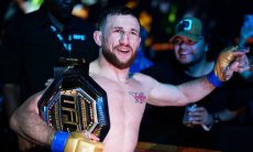 Бой чемпиона UFC против гориллы закончился с неожиданным результатом