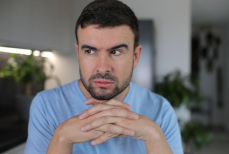 Какого человека называют ханжой. Распознайте его в своём окружении