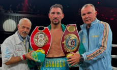 Объявлена дата боя Жанибека Алимханулы с чемпионом мира за три титула