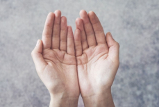 Врач раскрыл 30-секундный тест руки, который может выявить наличие скрытой опухоли мозга