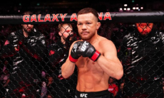 Названо условие боя казахстанского нокаутера с Петром Яном в UFC