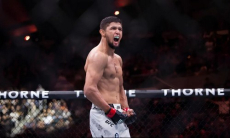 Судьи решили судьбу узбекистанского нокаутера на турнире UFC