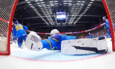 «Мальчиками для битья» назвали хоккеистов сборной Казахстана после фиаско на ЧМ-2025