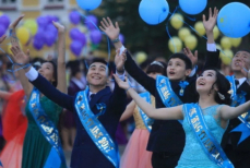 Кто решает, будет ли последний звонок — разъяснение Минпросвещения