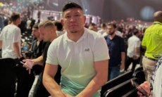 Куат Хамитов «заставил» ответить легендарного чемпиона UFC. Видео