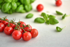 Заморозьте помидоры сейчас — зимой скажете себе «спасибо». Раскрыт простой способ сохранить летний вкус