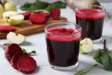 Можно ли есть сырую свёклу или лучше её варить