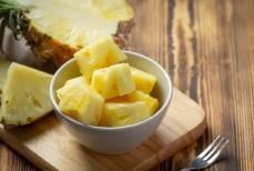 Почему ананас «разъедает» рот — неожиданный факт о любимом фрукте