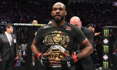 Свыше 20 тысяч человек требуют принять меры в отношении чемпиона UFC