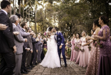 Одежду в каких цветах не стоит надевать на чужую свадьбу