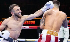 Макгрегора жестоко избили и отправил в нокаут. Видео